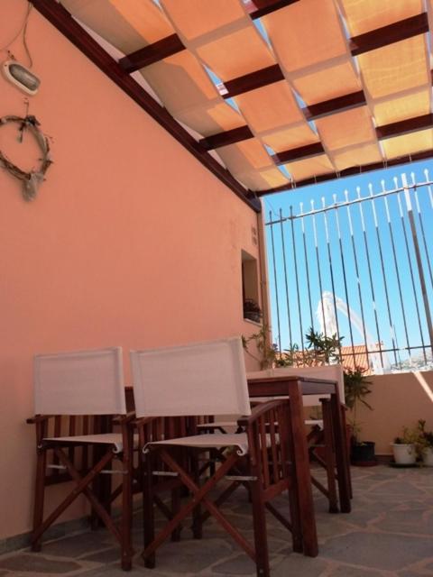 Odos Odysseos Aparthotel Ermoupoli Exterior photo