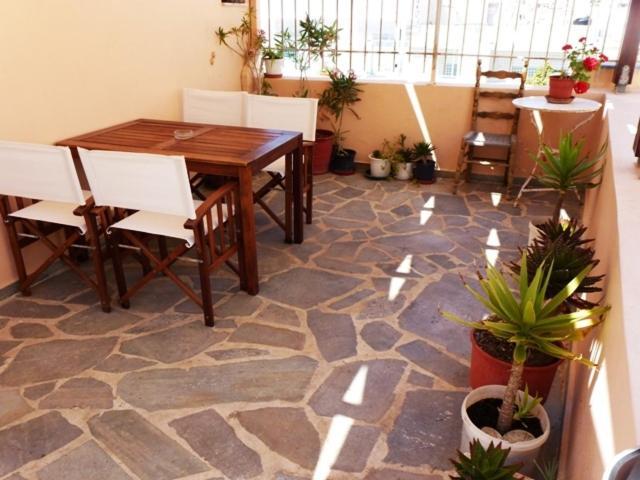 Odos Odysseos Aparthotel Ermoupoli Exterior photo