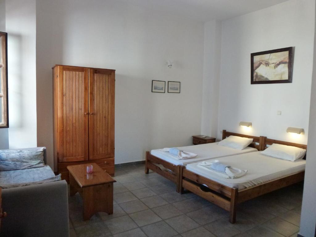 Odos Odysseos Aparthotel Ermoupoli Room photo